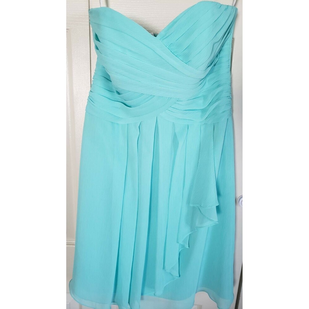 David's Bridal Short Crinkle Chiffon Dress with Front Cascade Strapless Size 8 - Picture 3 of 11